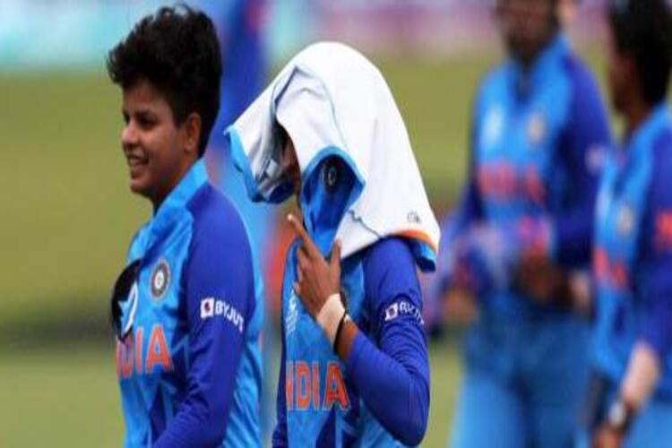 Women’s T20 World Cup: อินเดียเอาชนะไอร์แลนด์ด้วยวิธี DLS เพื่อคว้าตำแหน่งรองชนะเลิศ